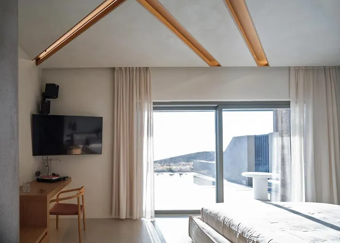 Syros Soul Private Pool